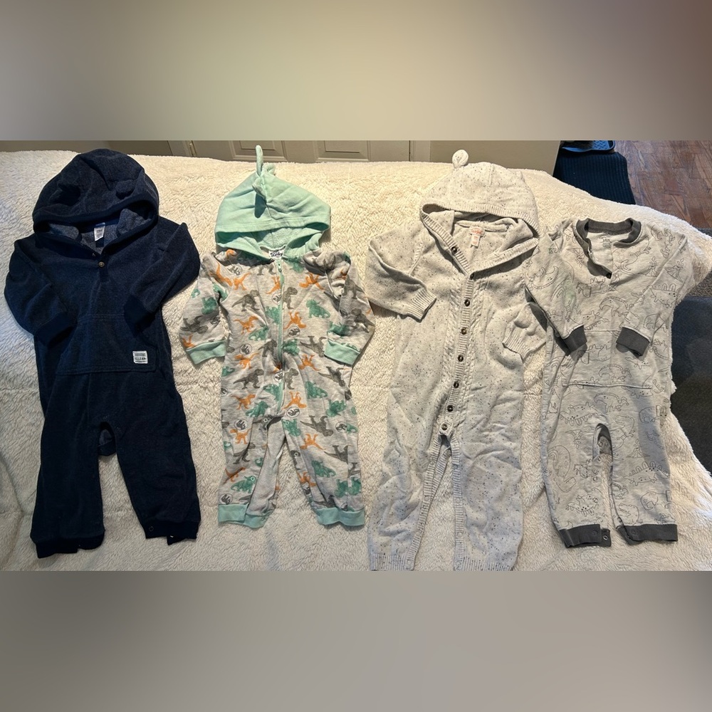 4 Outfits ~ 2T Baby Boy Bear Dino Body Suit Rompers